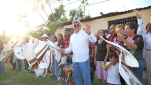 Entrega Armando Martínez más obras de pavimentación en Altamira