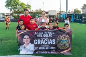 Monica Villarreal inaugura cancha de fútbol y lleva a cabo Jornada de Bienestar en la Col. Guadalupe Victoria